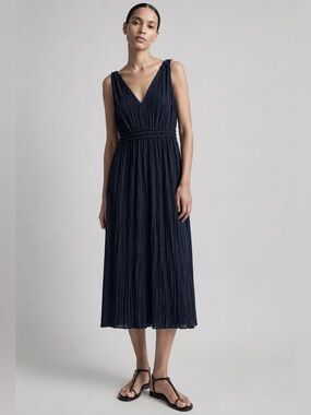 NWT VINCE Pleated Raw Edge Plisse Smocked Double V-Neck MIDI Dress SZ S